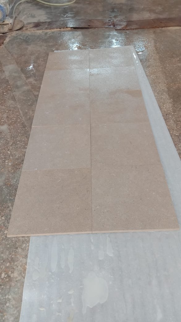 تريستا رماله (1)